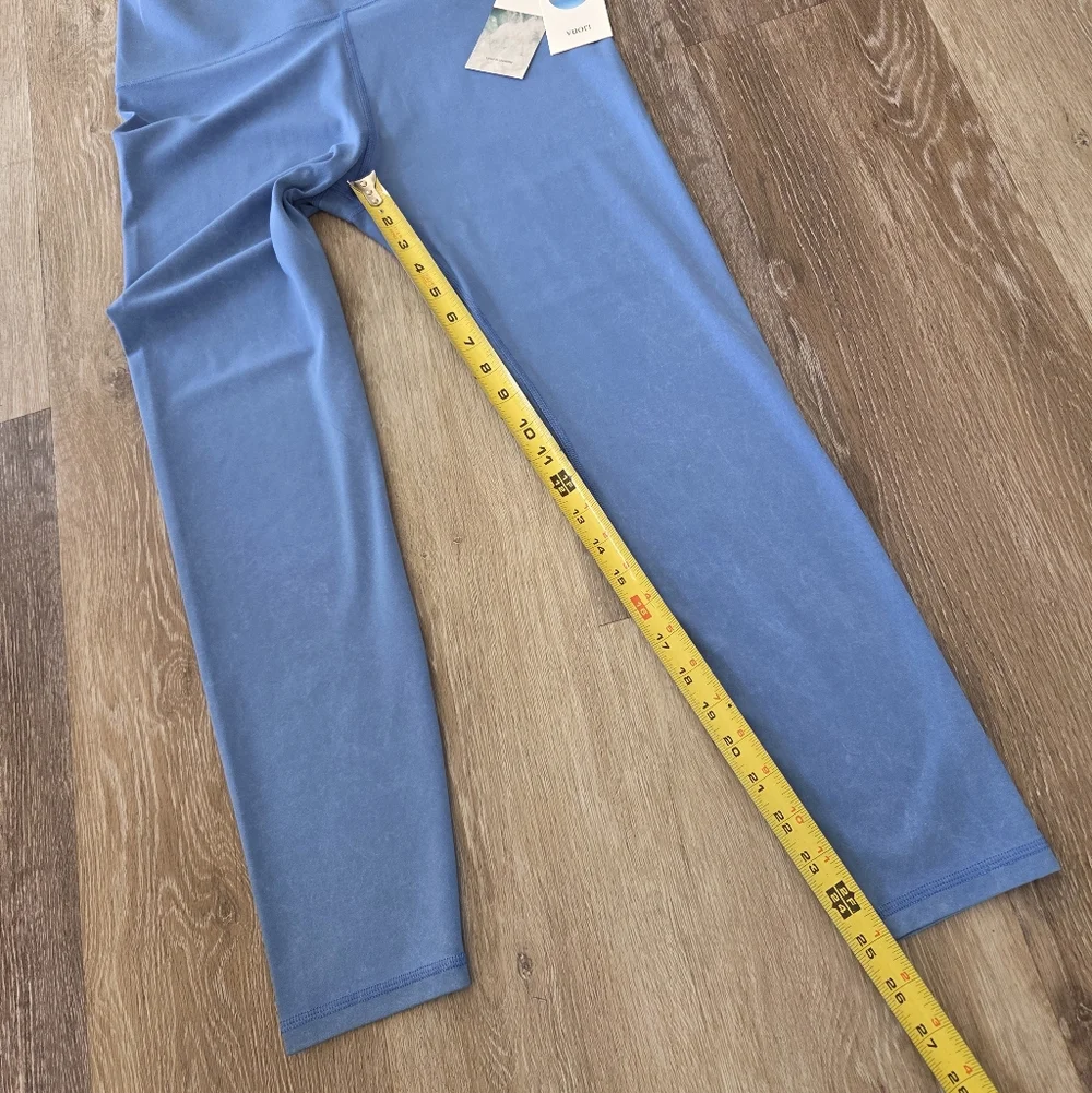 Vuori Washed Studio Legging NWT Athletic Athleisure Yoga Cerulean Blue Active - Picture 8 of 14